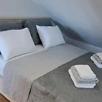 Kika ロゴズニッツァ