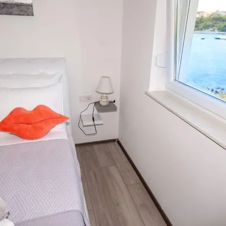 Kika Daire Rogoznica (Sibenik-Knin)