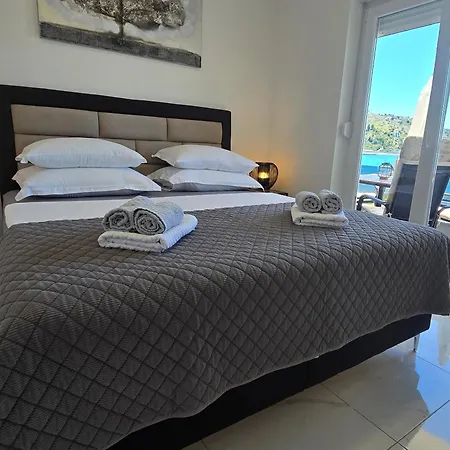 Kika Rogoznica (Sibenik-Knin)