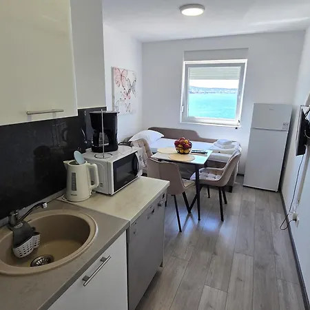 Appartamento Kika Rogoznica (Sibenik-Knin)