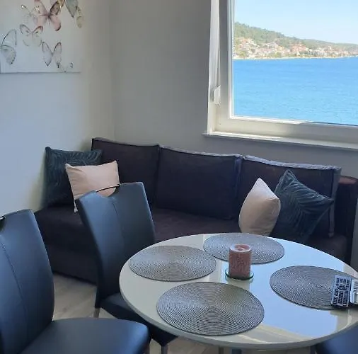 Kika * Rogoznica (Sibenik-Knin)