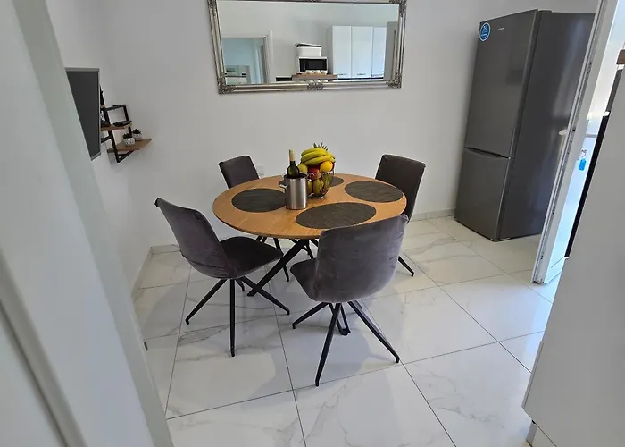 Kika * Rogoznica (Sibenik-Knin)